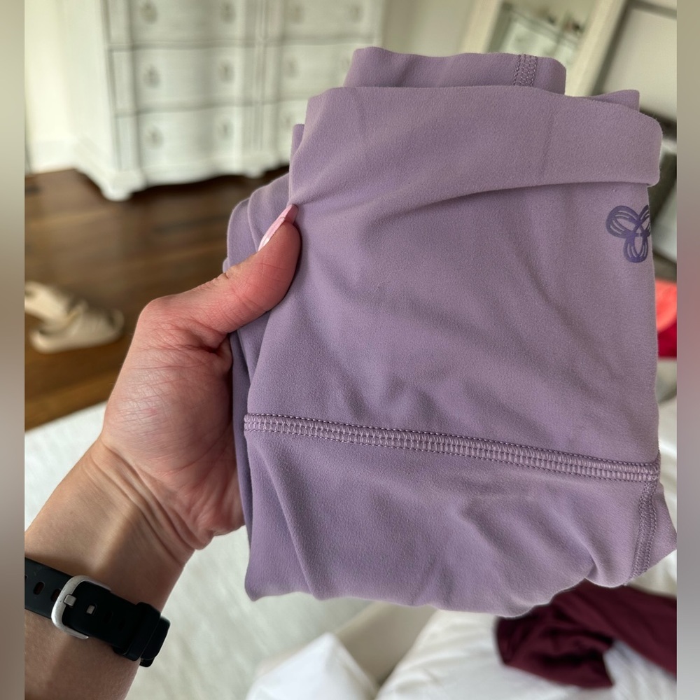 TNA Butter Atmosphere High Rise Legging size XS purple